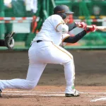 【悲報】巨人、1アウト1塁想定のバント練習をするWWWWWWWWWWWWWWWWWWWWWWWWWWWWWWWWWWWWWWWWWW