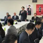 高市早苗「武器輸出できるようにするわよ。何輸出するかは私が判断して国会に事後報告するわよ」