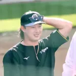 開幕レフト、前川右京vs濱田太貴の一騎打ちか