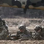 【悲報】韓国「今度の日韓米共同訓練さ、日本抜きでやろうぜ！」　アメリカ「え？いやですけど」