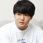 ラーメンYouTuberの王SUSURUさん、健康診断D判定