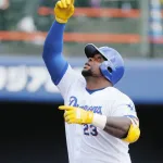 中日の新外国人サノー、来日1号で『ゴリラパフォーマンス』披露 「アメリカでは問題があって…、日本では受け入れられますか？」