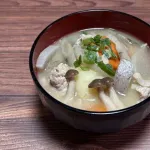 味噌汁にジャガイモを入れる奴なんなの？