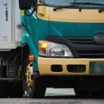 【悲報】ヤマト運輸の外国人スタッフ、荷物を投げたり中身を勝手に食べたりが当たり前になってる模様