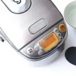 3大一人暮らしで買わなくてもいい家電「炊飯器」「掃除機」「電気ケトル」