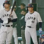 【悲報】佐藤輝明、侍JAPANのメンバーから「ヘイ、ゴネテル！」とイジられるｗｗｗ