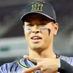 佐藤輝明、どれだけ打っても本戦ではベンチ
