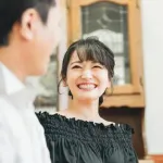 【悲報】有識者「男も30代から婚活するのは遅い。今は20代のうちに結婚するのが当たり前」