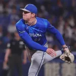 DeNA新外国人右腕レイノルズ、1回を6球でピシャリ　相川監督「勝ちパターンを任せたいような投球を続けてくれている」