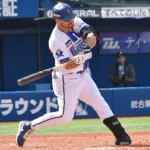 DeNAのセンターってヒュンメルで良い？？