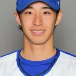 DeNA度会隆輝、教育リーグの試合後もDOCKで黙々とロングティ―に励む