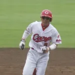 梵英心(遊)　2010年　打率.306　13本　43盗塁　OPS.815　GG賞