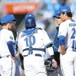 【悲報】DeNA藤浪晋太郎、大荒れ　２イニング４四球１死球２暴投、中日ファンからブーイング