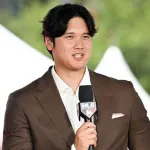 【動画】大谷翔平、また1人だけSPを引き連れて新幹線入りｗｗｗｗｗｗｗｗｗｗｗｗｗ