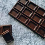 板チョコの値段200円超えててワロタ