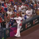 【WBC】 ドミニカ、結局大勝！ マチャド連続ファインプレーで観客とハイタッチ　代打クルーズ超特大ホームランでド派手なパフォーマンスｗｗｗｗ