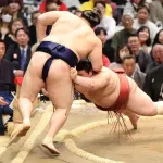 【悲報】横綱大の里さん連敗