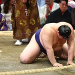 【はぐれメタル】大の里さん、5場所で11個の金星配給、歴代横綱でダントツに