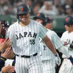 侍J村上満塁弾＆周東3ランで1次R全勝突破！小園1安打2出塁！←カープファンの反応【日本9-0チェコ/WBC試合結果】