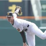 阪神・ルーカスが堂々の甲子園デビュー！３回無失点、最速１５３キロ　ネビンのバット折る　“侍斬り”に続く快投