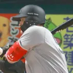 【巨人】リチャードが死球受けて左第五中手骨骨折の診断…