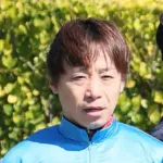 【悲報】池添謙一さん、スマホでネトフリを見ていたのがバレて騎乗停止