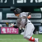 【朗報】巨人・甲斐拓也さん データが全部入ってるソフトバンク相手にマスク被って13失点の大活躍