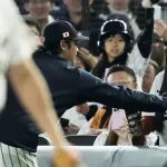 【動画】大谷翔平のボールを強奪した子供、スタッフから席に戻れと注意されていた