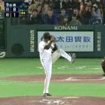 【巨人対日本ハムオープン戦】引退試合の長野久義、9回表からライトの守備につきライトフライをキャッチ！！！！！