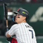 侍ジャパン、２番佐藤輝明！！！近藤はスタメンを外れる
