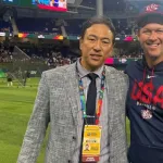 カーショーが黒田博樹と再会！「カープファンが待ってる？じゃあ準備しとかないとな」