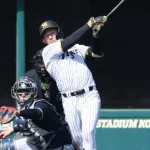 立石正広、実戦デビュー戦でいきなり左安打含む2打数1安打　ノーステップ打法はいかに