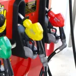 近所のガソリンスタンドのレギュラー価格 先週水曜157円→昨日まで186円→今日158円