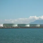 【悲報】日本の石油備蓄、わずか241日分しかないと判明wwwww