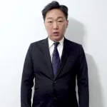 【悲報】スピードワゴン小沢さん（52）、藤川球児みたいな顔で謝罪