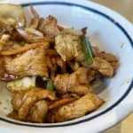 中華料理さん、すべからく丼物にしても合う