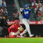 大谷翔平、短く切ったニューヘアで走者一掃二塁打　約188キロの弾丸ライナーで３回に10点