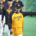 【悲報】阿部慎之助「ライマル大勢は開幕間に合わんから今日支配下のルシアーノが守護神」ｗｗｗ