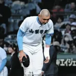 【センバツ高校野球】プロ注目の二刀流、山梨学院・菰田陽生は左手首骨折、2回戦以降の出場は絶望的