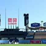 ドジャース本拠地が「ユニクロフィールド」に　パートナー契約締結