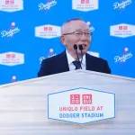 【MLB】ドジャース 場内名称が変更「ユニクロフィールド・アット・ドジャースタジアム」に⋯柳井会長ら会見