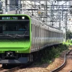 都内って年収1000万超えてても電車通勤するん?