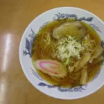 なぜ立ち食い蕎麦はどの駅にもあるのに立ち食いラーメンは少ないのか？