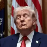 【悲報】トランプ大統領「CIAに聞いたんやがイランのモジタバ師は同性愛者らしいで」←これwwwww