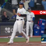 【朗報】ブルージェイズ岡本さん、うっかり9回2アウトから2安打目で出塁しサヨナラ勝ちのランナーに