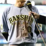 【阪神】代打・木浪聖也執念の勝ち越し打　一塁に頭から飛び込み２走者生還　ベンチはお祭り騒ぎ