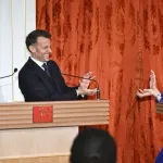 日仏首脳が「かめはめ波~!」鳥山明氏ファンのマクロン大統領も笑顔wwwwww