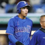 【中日】負傷交代の岡林勇希について、井上監督「たぶん右のハムストリングかな」