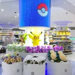 【悲報】「ポケモンセンターで働くのが夢！」だった女性店員さん、元カレのストーカーに刺されてしまう・・・・・・・・・