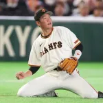 巨人阿部監督、阪神金本監督が鳥谷に固執して最下位になったのを見てるのに坂本に固執してしまう